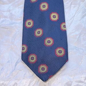 Vintage 70s Leeds Neckwear Ltd Quiana Nylon Wide Navy Blue Tie‎